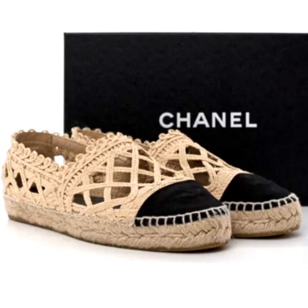 CHANEL Beige Crochet and Black Cap-Toe Espadrilles 38FR